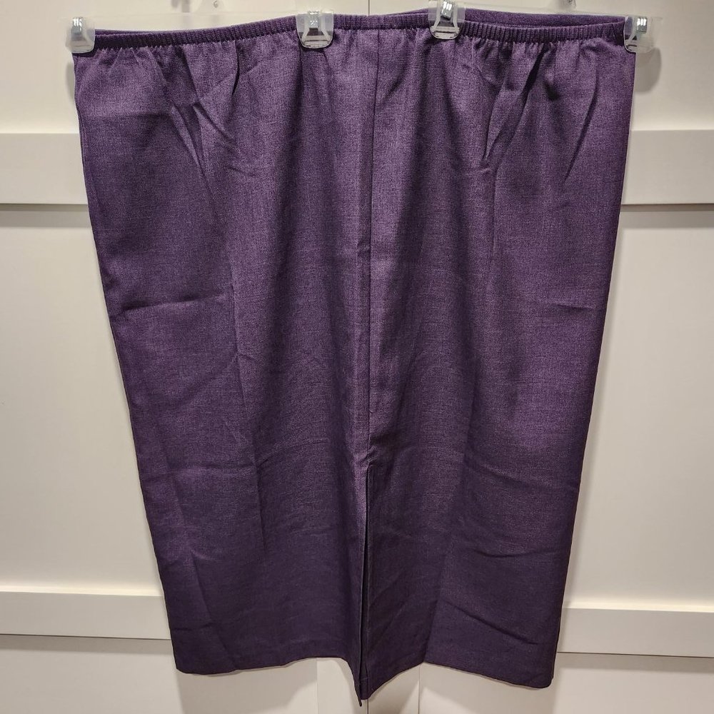 Alfred Dunner womans long purple embroidered skirt in size 24W.